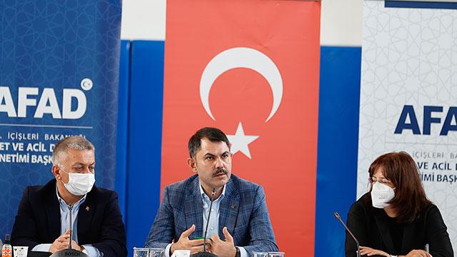 Bakan Kurum: Yangınlarda zarar gören binaların yıkım çalışmalarını tamamladık