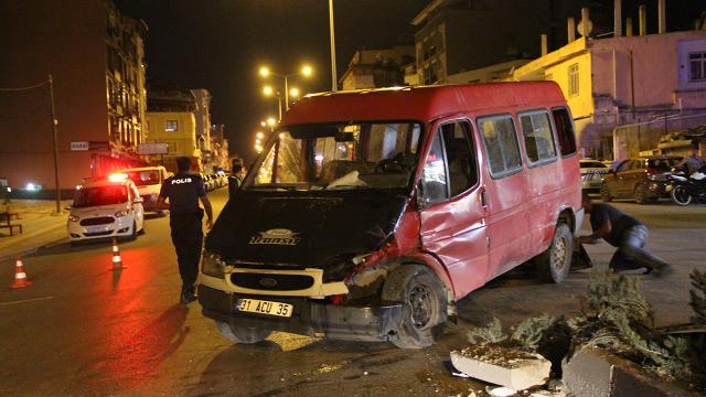 Hatayda minibüsle otobüs çarpıştı: 7 yaralı