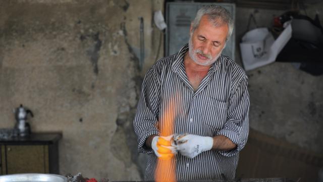 İstanbulun bakır kap kacaklarının ömrüne ömür katıyor