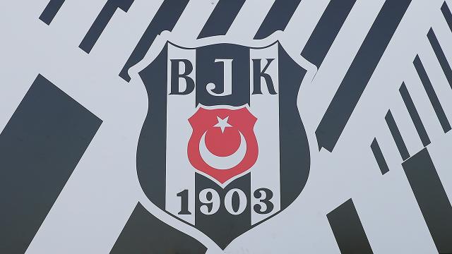 Beşiktaşta yardımcı antrenör Serdar Topraktepenin de COVID-19 testi pozitif