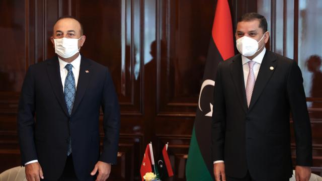 Bakan Çavuşoğlu ile Dibeybe arasında görüşme