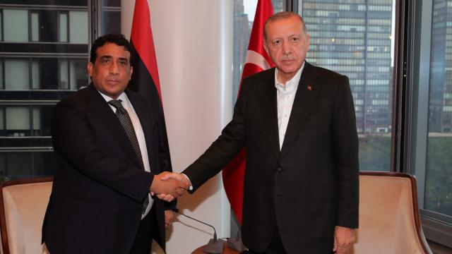 Cumhurbaşkanı Erdoğan Libya Başkanlık Konseyi Başkanı el-Menfi ile görüştü