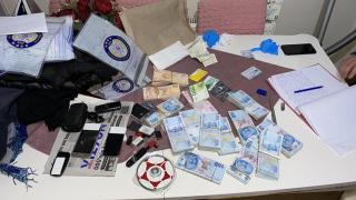 FETÖ'nün yeniden yapılanma toplantısına suçüstü: 43 gözaltı