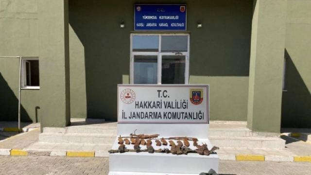 Yüksekovada mühimmat ele geçirildi