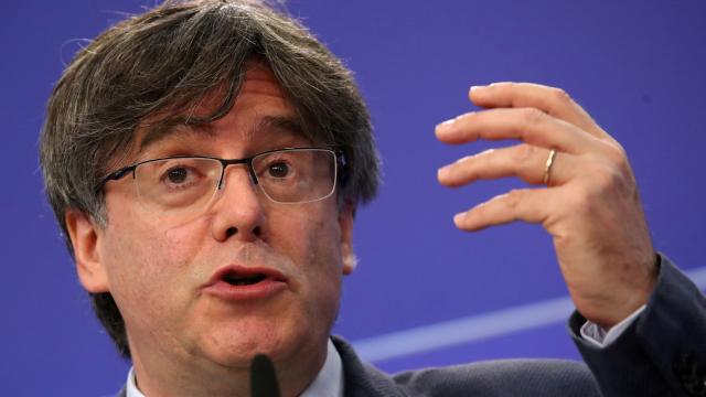 Gözaltındaki eski Katalon lider Puigdemont şartlı serbest bırakıldı