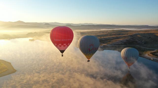 Afyonkarahisarda binden fazla turist sıcak hava balonu deneyimi yaşadı
