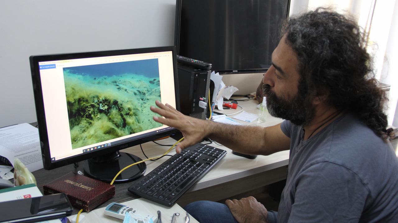 “Mersin’de kapalı koy ve körfezlerde müsilajı görüyoruz”