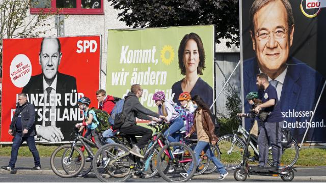 Almanyada Yeşiller Partisi koalisyon protokolünü onayladı