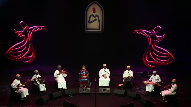 Mistik Müzik Festivalinde "Recep Süleymani ve Kithara" sahne aldı