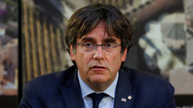 Eski Katalan lider Puigdemont Brüksele döndü