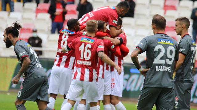 Sivasspor farklı kazandı