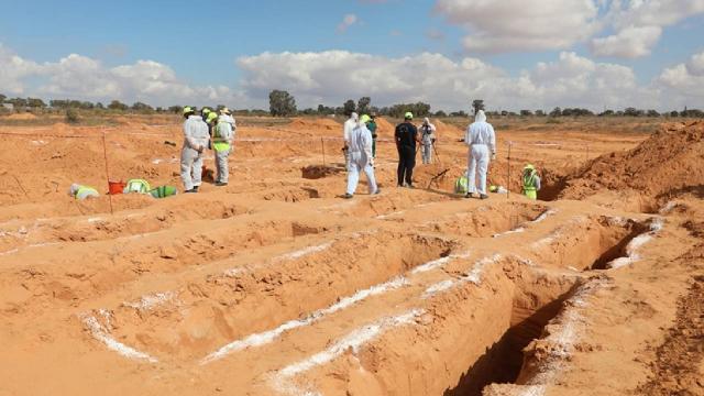 Libyanın Terhune kentinde iki toplu mezar daha bulundu