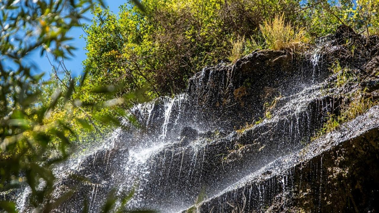 Kanyonda 4 saat yürüyüş yapılabiliyor