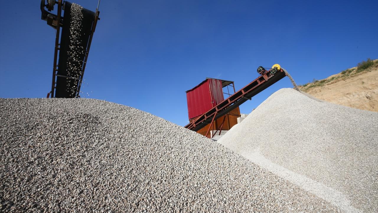 "15 bin kişiye istihdam sağlanıyor"