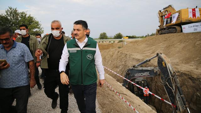 Bakan Pakdemirli, İmamoğlu Sulama Projesinin 4ncü kısmını inceledi