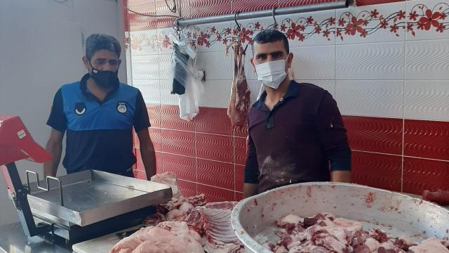 Viranşehirde zabıta kasapları denetledi