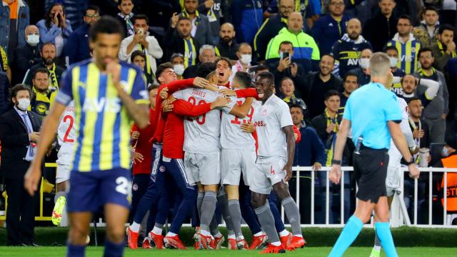 Fenerbahçe Avrupada farklı yenildi