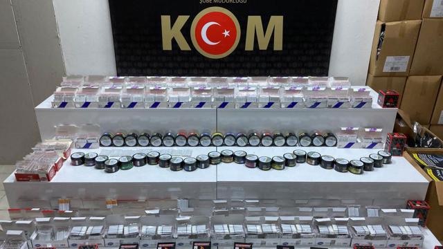 Samsunda iş yerinden 14 bin 600 adet kaçak makaron çıktı