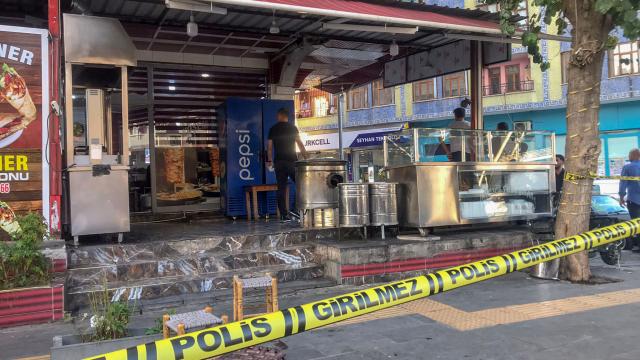 Diyarbakırda asansöre binme sırası nedeniyle çıkan kavgada 1 kişi silahla yaralandı
