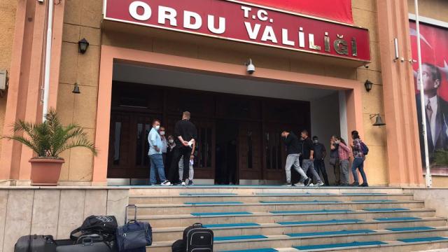 Orduda otellerde ağırlanan üniversite öğrencilerine yemek ve alışveriş desteği