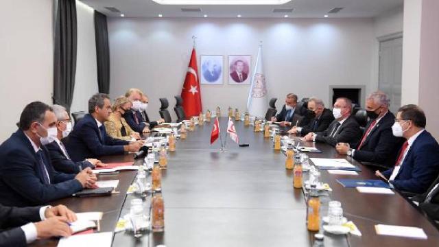 Milli Eğitim Bakanı Özer, KKTCli mevkidaşı Amcaoğlu ile görüştü