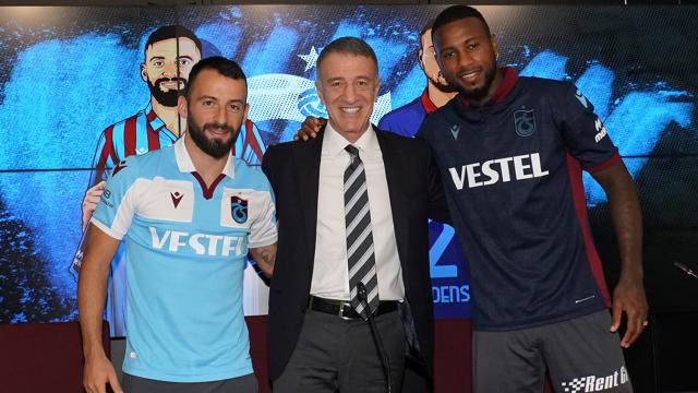 Trabzonsporda gecikmeli imza töreni
