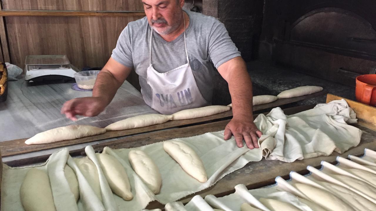 "Ekmeklerimizde biz maya olarak ekşi maya kullanıyoruz"