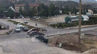 Aynı kavşakta 1 ay içinde 19 kaza yaşandı
