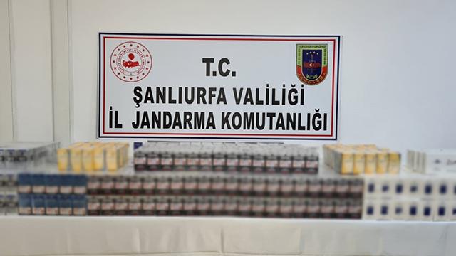 Şanlıurfada atık kartonlar arasında 2 bin 900 paket kaçak sigara ele geçirildi