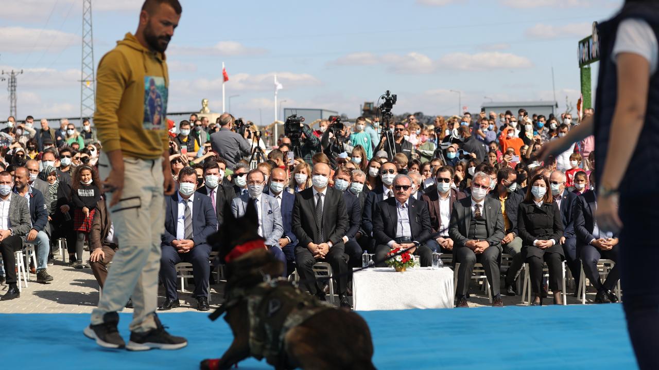 "Yeryüzü sadece insanlara ait değildir"