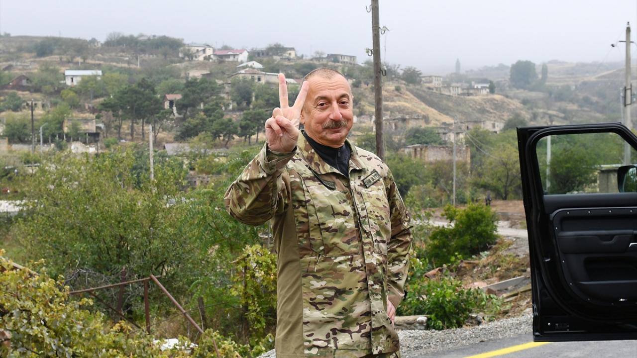 "Yenilginin suçunu Paşinyan`a atmak istiyorlar"