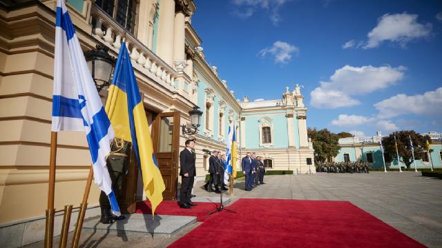 Ukrayna Devlet Başkanı Zelenskiy İsrail Cumhurbaşkanını ağırladı