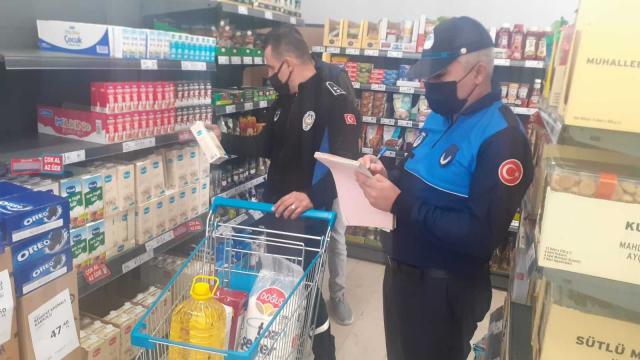 Kırıkkalede zabıta ekiplerinden market denetimi