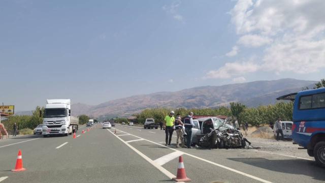 Malatyada zincirleme trafik kazası: 3 ölü, 5 yaralı