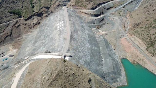 Erzincandaki Turnaçayırı Barajı su tutmaya başladı