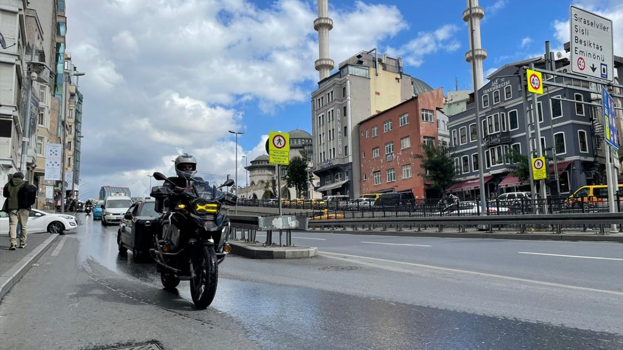 Her 15 Temmuz`da motor üstünde hatim turu düzenliyor