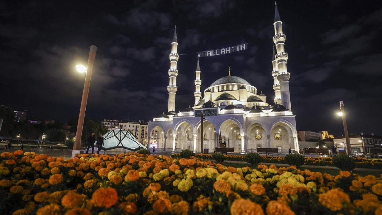 MELİKE HATUN CAMİİ