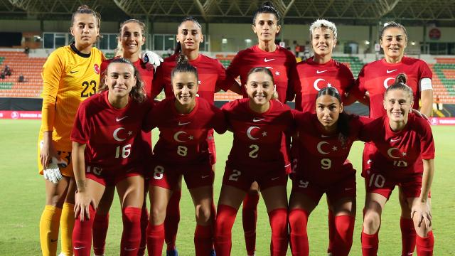 A Milli Kadın Futbol Takımının aday kadrosu belli oldu