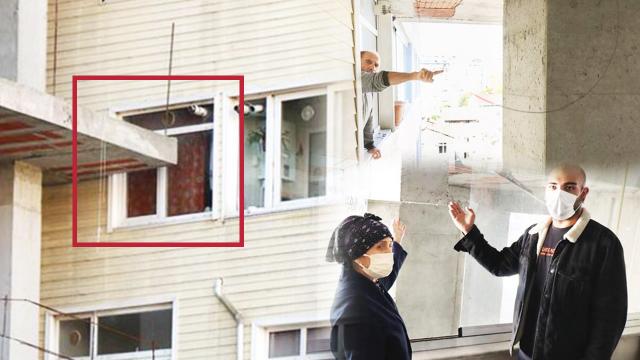 Bir metrelik arsa işgali yüzünden camlarının önü kapandı