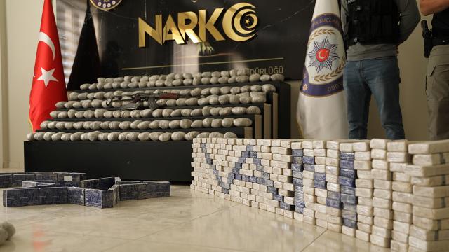 İran sınırında 383 kilogram eroin ele geçirildi