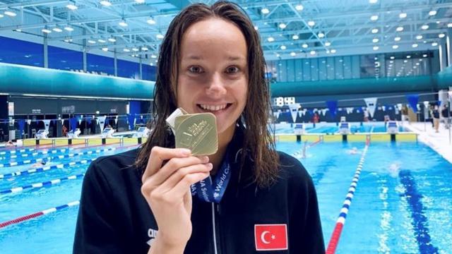 Milli yüzücü Viktoria Zeynep Güneşten altın madalya