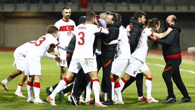 Türkiye Dünya Kupasına katılma umudunu koruyor