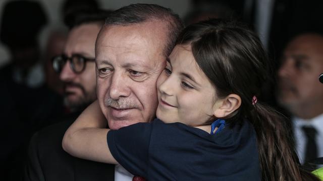 Cumhurbaşkanı Erdoğandan "Dünya Kız Çocukları Günü" paylaşımı