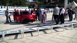 Lise öğrencileri 8 ayda elektrikli araç yaptı