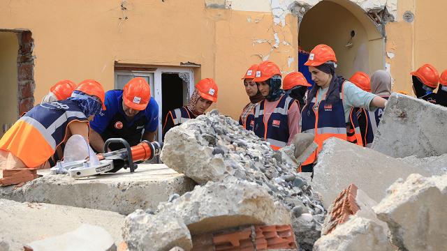 33 milyondan fazla kişi afet farkındalık eğitimi aldı