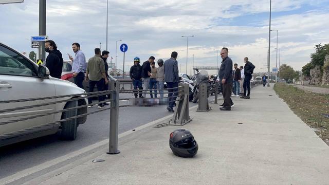 Bariyerlere çarpan motosikletin sürücüsü hayatını kaybetti