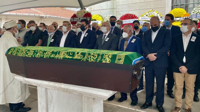 Eski Milletvekili Erkut Şenbaşa veda