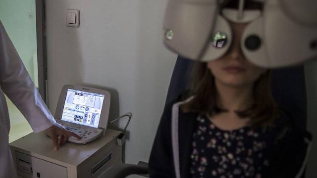 Son bir yılda 14 binden fazla bebek ve çocukta "görme kusuru" saptandı