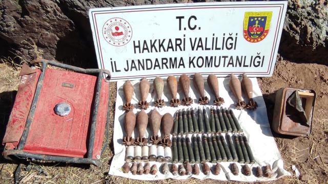 Kayalık alana gizlenmiş mühimmat ele geçirildi