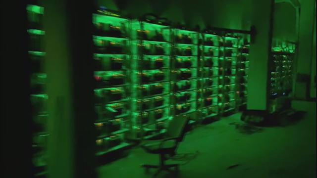 Mühürlü fabrikayı sahte kripto para üretim tesisine çevirmişler